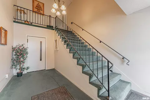 Entry Way - 2900 Taylor Ave, Springfield, IL 62703 photo 1 of 3