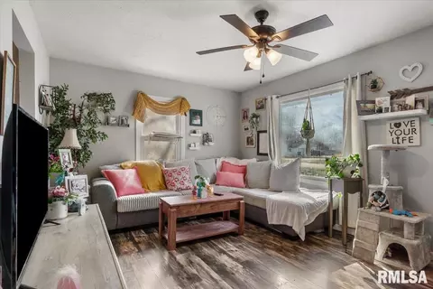 Other - 2277 E Converse Ave, Grandview, IL 62702 photo 5 of 9