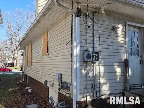 1935 S 5th St, Springfield, IL 62703 photo 2