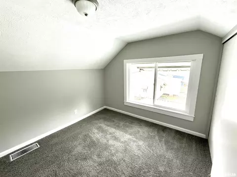 Bedroom - 2015 N 19th St, Springfield, IL 62702 photo 4 of 5