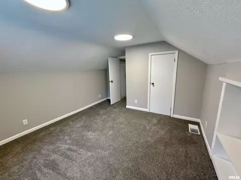 Bedroom - 2015 N 19th St, Springfield, IL 62702 photo 3 of 5