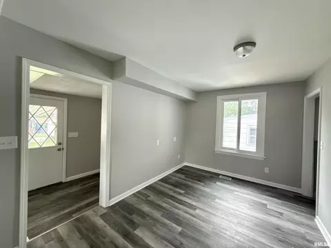 Other - 2015 N 19th St, Springfield, IL 62702 photo 1 of 2