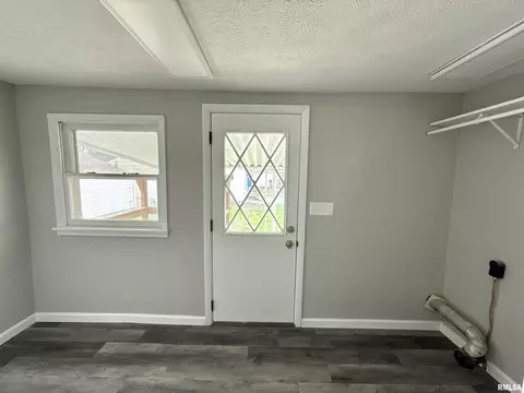 Other - 2015 N 19th St, Springfield, IL 62702 photo 2 of 2