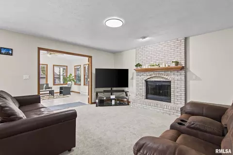 4521 Barrington Dr, Springfield, IL 62711 photo 9