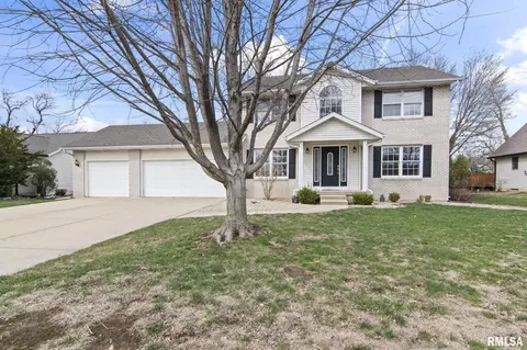 4521 Barrington Dr, Springfield, IL 62711 photo 2