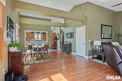 Entry Way - 2806 Haggard Dr, Springfield, IL 62711 photo 1 of 2