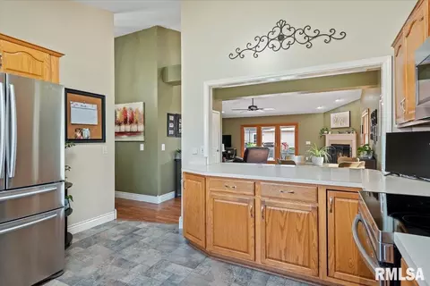 Other - 2806 Haggard Dr, Springfield, IL 62711 photo 2 of 13