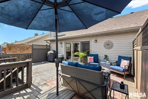 Exterior - 2806 Haggard Dr, Springfield, IL 62711 photo 4 of 4