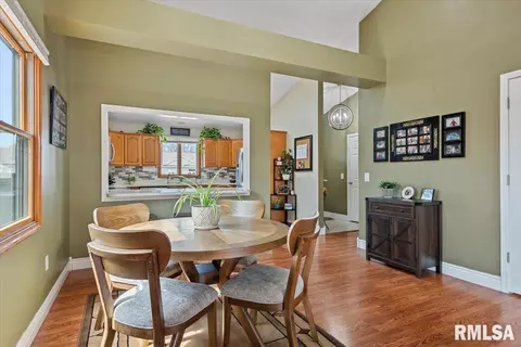 Dining - 2806 Haggard Dr, Springfield, IL 62711 photo 2 of 2