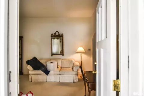 Entry Way - 1109 Osburn Ave, Springfield, IL 62702 photo 3 of 3