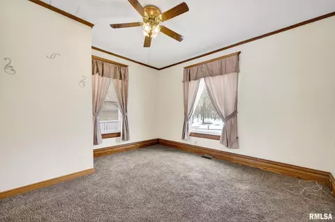 Bedroom - 337 W Chestnut St, Oneida, IL 61467 photo 1 of 5