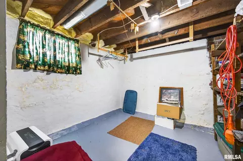 Other - 337 W Chestnut St, Oneida, IL 61467 photo 14 of 19