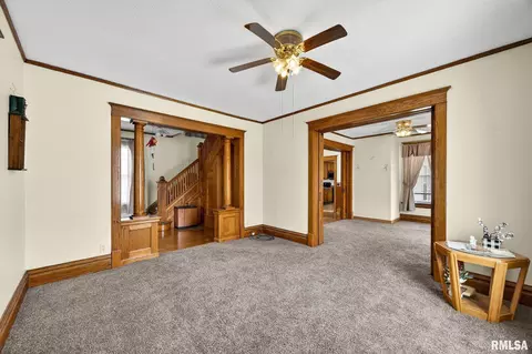 Living - 337 W Chestnut St, Oneida, IL 61467 photo 1 of 1