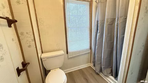 Bath - 1801 S 1st St, Springfield, IL 62704 photo 2 of 2