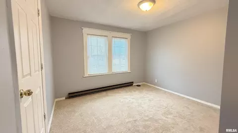 Bedroom - 1801 S 1st St, Springfield, IL 62704 photo 3 of 4