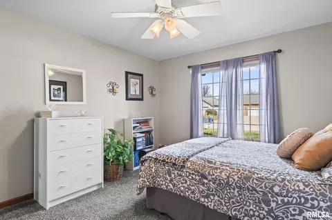 Bedroom - 3924 Old Mill Ln, Springfield, IL 62711 photo 4 of 9