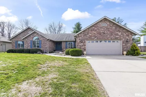 3924 Old Mill Ln, Springfield, IL 62711