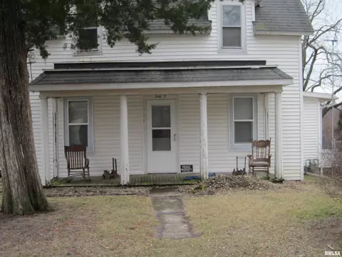 303 W Market St, Forest City, IL 61532