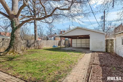 Exterior - 624 W Vine St, Springfield, IL 62704 photo 3 of 6