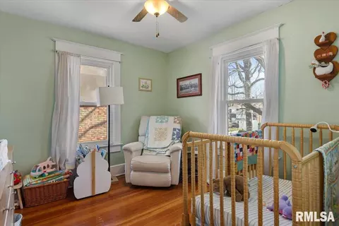 Bedroom - 624 W Vine St, Springfield, IL 62704 photo 5 of 5