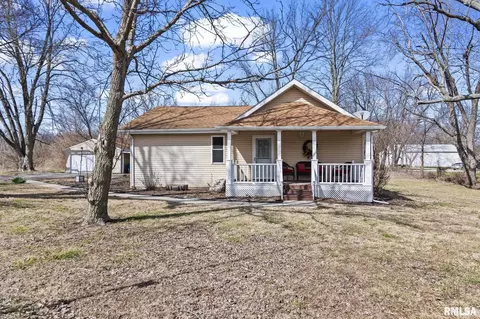 3765 Pet Cemetery Rd, Springfield, IL 62707