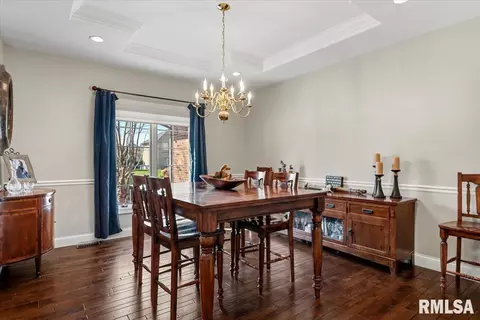 Dining - 2612 Dickens Dr, Springfield, IL 62711 photo 2 of 4