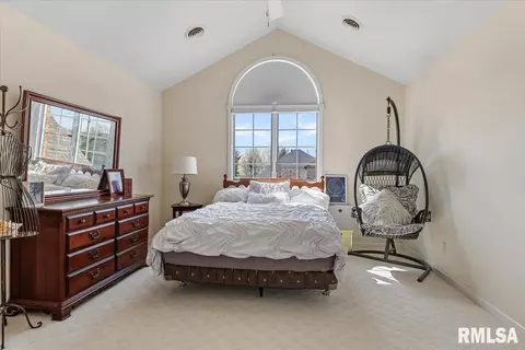 Bedroom - 2612 Dickens Dr, Springfield, IL 62711 photo 4 of 9