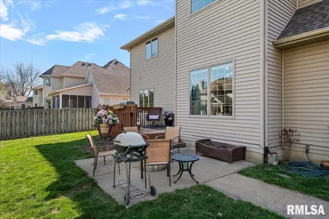 Exterior - 2612 Dickens Dr, Springfield, IL 62711 photo 4 of 5