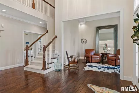 Entry Way - 2612 Dickens Dr, Springfield, IL 62711 photo 5 of 11
