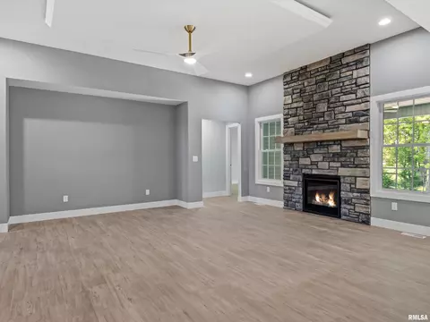 Living - 1701 Ambleside Dr, Springfield, IL 62711 photo 4 of 5