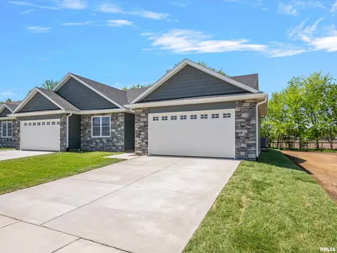 Exterior - 1701 Ambleside Dr, Springfield, IL 62711 photo 3 of 7