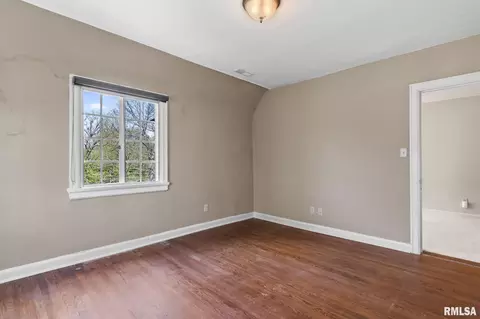 Bedroom - 1050 Williams Blvd, Springfield, IL 62704 photo 11 of 15