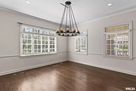 Dining - 1050 Williams Blvd, Springfield, IL 62704 photo 1 of 1