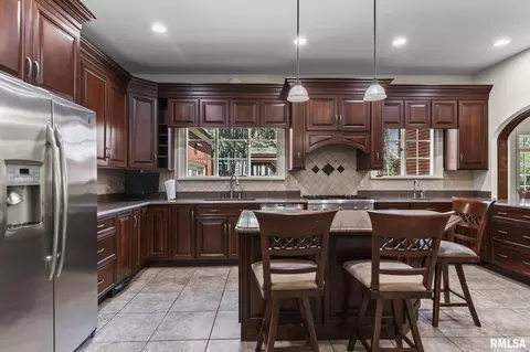 Kitchen - 1050 Williams Blvd, Springfield, IL 62704 photo 1 of 5