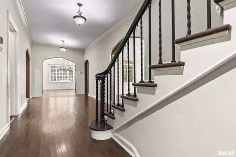 Entry Way - 1050 Williams Blvd, Springfield, IL 62704 photo 2 of 11