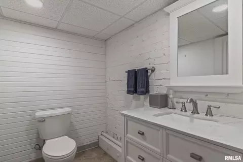 Bath - 1050 Williams Blvd, Springfield, IL 62704 photo 11 of 11