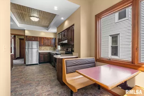 Other - 534 W Vine St, Springfield, IL 62704 photo 5 of 11