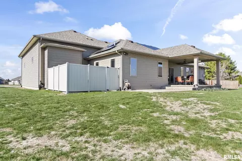 2104 Dubsdread Dr, Springfield, IL 62711 photo 52