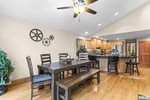 180 E Hazel Dell Ln, Springfield, IL 62712 photo 19