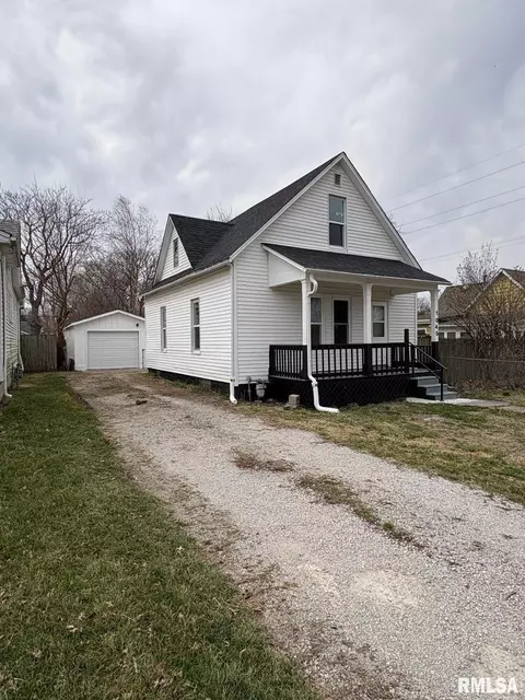 Other - 1045 N Osburn Ave, Springfield, IL 62702 photo 5 of 12