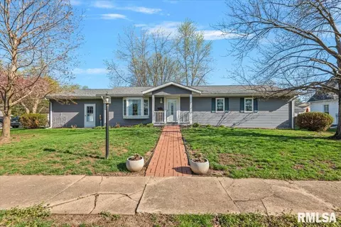 217 W Mechanic St, Ashland, IL 62612