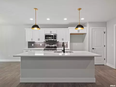 Kitchen - 1703 Ambleside Dr, Springfield, IL 62711 photo 6 of 6