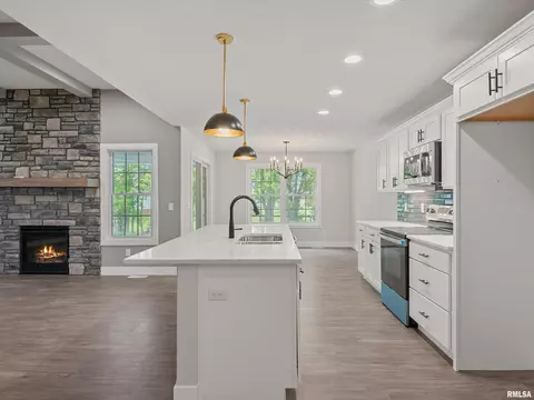 Kitchen - 1703 Ambleside Dr, Springfield, IL 62711 photo 3 of 6