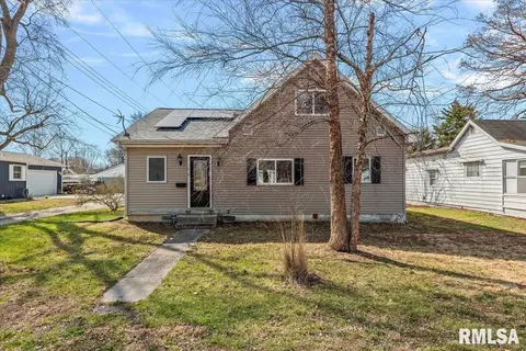 1019 W Jefferson St, Auburn, IL 62615