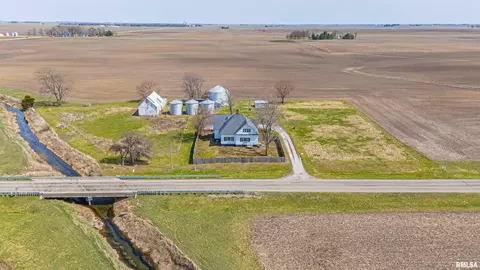 2635 County Road 950 E, Hammond, IL 61929