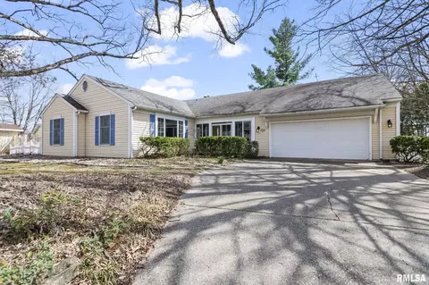 3424 Bluff Rd, Springfield, IL 62711