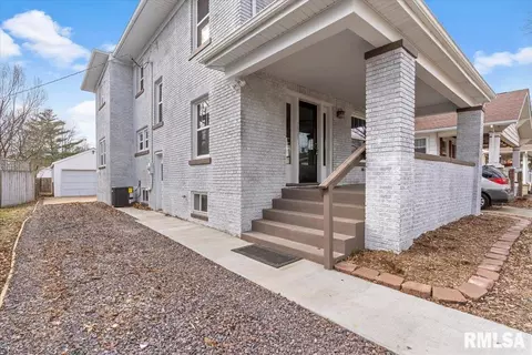 1817 Whittier Ave, Springfield, IL 62704 photo 2