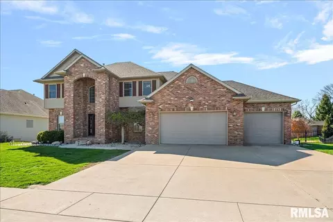 2505 Centennial Dr, Springfield, IL 62711