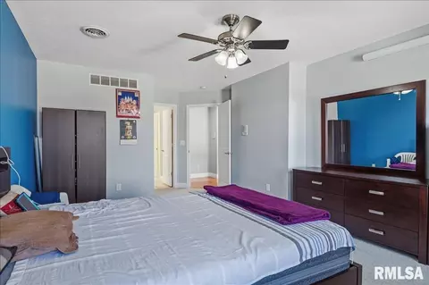 Bedroom - 2505 Centennial Dr, Springfield, IL 62711 photo 7 of 9