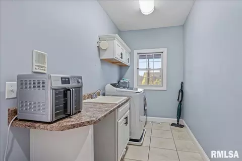 Other - 2505 Centennial Dr, Springfield, IL 62711 photo 9 of 20